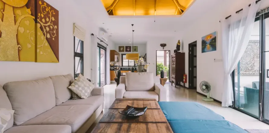 Villa in Phuket, Thailand 3 bedrooms № 161886
