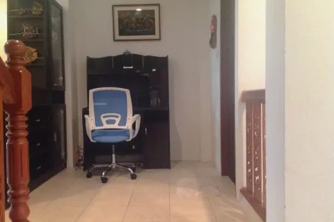 Townhouse in Cha-am, Thailand 3 bedrooms № 161888 - photo 7