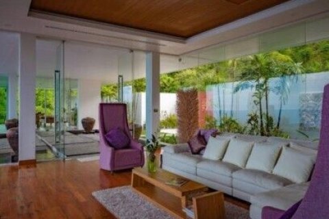 Villa in Kathu, Thailand 6 bedrooms № 161883 - photo 8