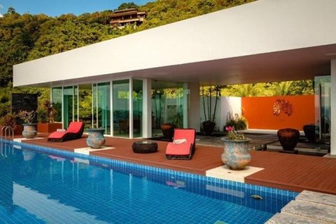Villa in Kathu, Thailand 6 bedrooms № 161883 - photo 9