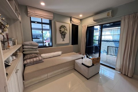 House in Suan Luang, Bangkok, Thailand 7 bedrooms № 161884 - photo 15