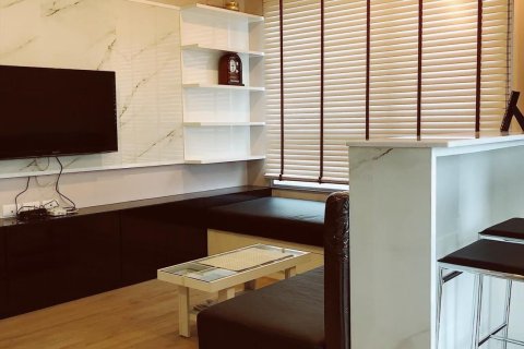 Condo à Chom Thong, Bangkok, Thaïlande, 2 chambres  № 161882 - photo 3
