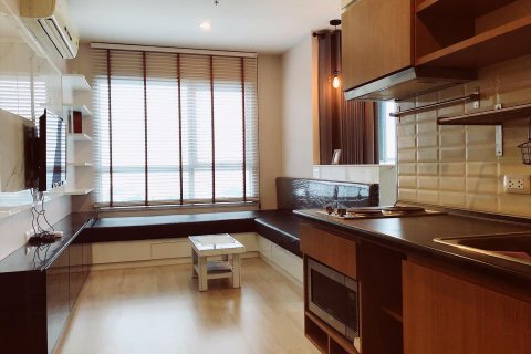 Condo in Chom Thong, Bangkok, Thailand, 2 bedrooms  № 161882