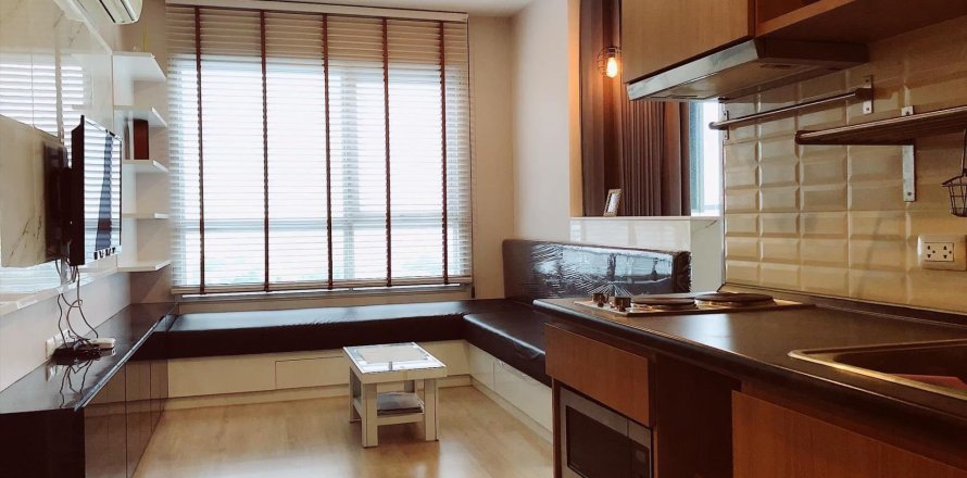 Condo à Chom Thong, Bangkok, Thaïlande, 2 chambres  № 161882