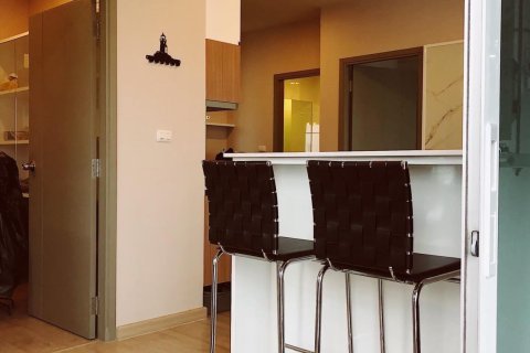 Condo à Chom Thong, Bangkok, Thaïlande, 2 chambres  № 161882 - photo 8