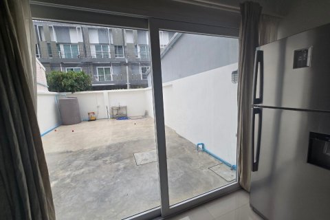 Таунхаус в Ванг Тонг Ланге, Бангкок, Таиланд с 3 спальнями  № 152933 - фото 13