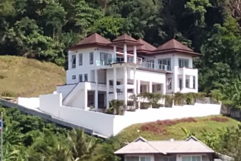 Villa in Kamala, Thailand 4 bedrooms № 223351