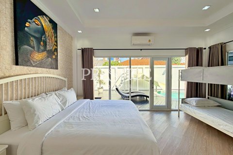 House in Pattaya, Thailand 3 bedrooms № 197939 - photo 20
