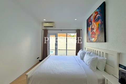 House in Pattaya, Thailand 3 bedrooms № 197939 - photo 16