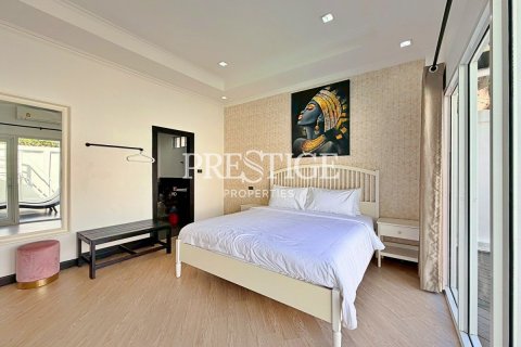 House in Pattaya, Thailand 3 bedrooms № 197939 - photo 19