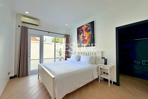 House in Pattaya, Thailand 3 bedrooms № 197939 - photo 13