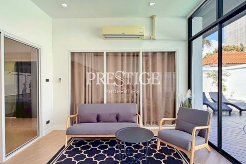 House in Pattaya, Thailand 3 bedrooms № 197939 - photo 5
