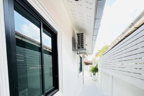 House in Pattaya, Thailand 3 bedrooms № 177813 - photo 9