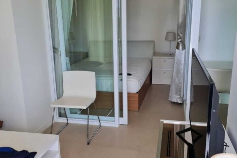 Studio dans le Condo à Khlong San, Bangkok, Thaïlande  № 148987 - photo 3