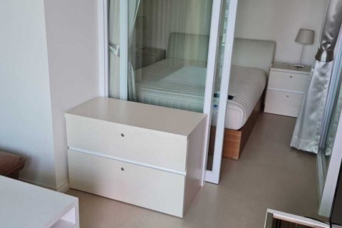 Studio dans le Condo à Khlong San, Bangkok, Thaïlande  № 148987 - photo 15