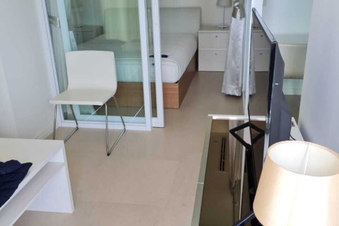 Studio dans le Condo à Khlong San, Bangkok, Thaïlande  № 148987 - photo 4