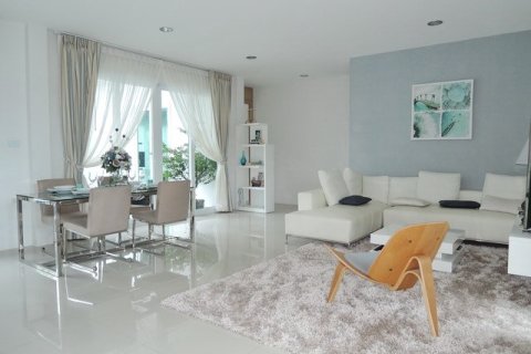 Haus in Pattaya, Thailand 5 Schlafzimmer № 223069 - Foto 6