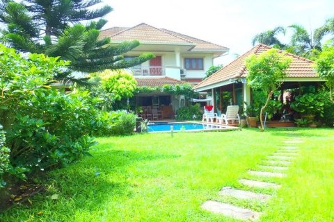 Haus in Pattaya, Thailand 5 Schlafzimmer № 223073 - Foto 2