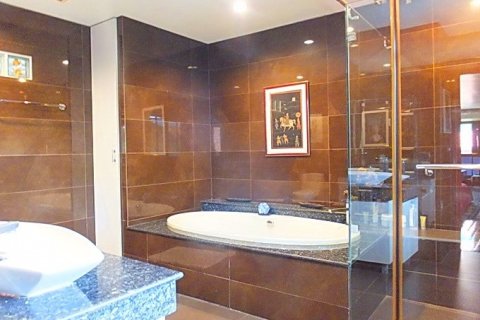 Haus in Pattaya, Thailand 5 Schlafzimmer № 223073 - Foto 11