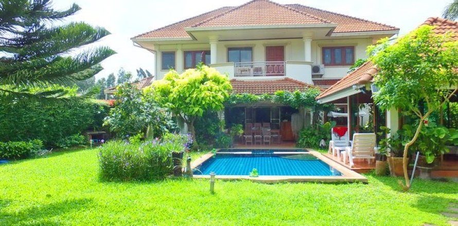 Haus in Pattaya, Thailand 5 Schlafzimmer № 223073