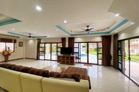 Haus auf Jomtien Beach, Pattaya, Thailand 4 Schlafzimmer № 223072 - Foto 6