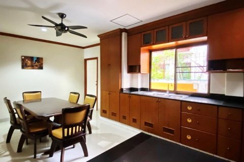 Haus auf Jomtien Beach, Pattaya, Thailand 4 Schlafzimmer № 223072 - Foto 8