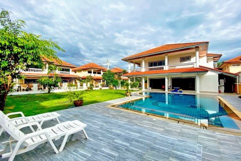 Haus auf Jomtien Beach, Pattaya, Thailand 4 Schlafzimmer № 223072 - Foto 3
