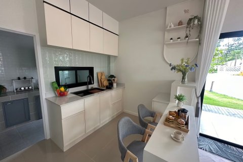 Таунхаус в Паттайе, Таиланд с 3 спальнями  № 165158 - фото 9