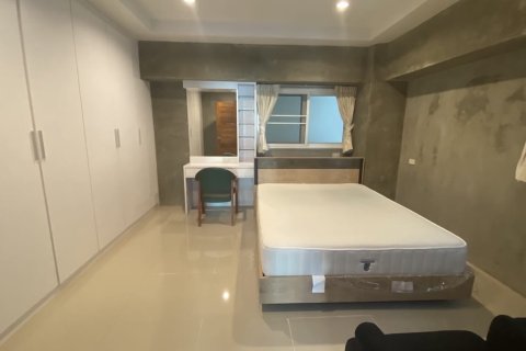 Condo à Khlong Toei, Bangkok, Thaïlande, 3 chambres № 200962 - photo 4