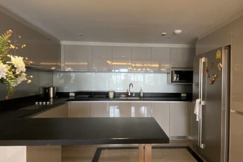 Condo à Watthana, Bangkok, Thaïlande, 3 chambres № 200960 - photo 5