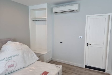 Condo in Hua Hin, Thailand, 2 bedrooms № 139251 - photo 9