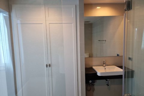 Condo in Hua Hin, Thailand, 2 bedrooms № 139251 - photo 12