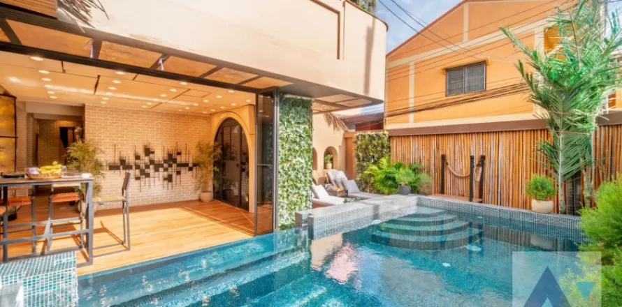 Haus in Prawet, Bangkok, Thailand 4 Schlafzimmer № 219049