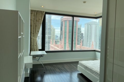 Кондоминиум с 3 спальнями в Клонг Тоэй, Бангкок, Таиланд № 161288 - фото 10