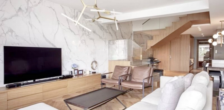 Condo in Khlong San, Bangkok, Thailand, 3 bedrooms  № 161291