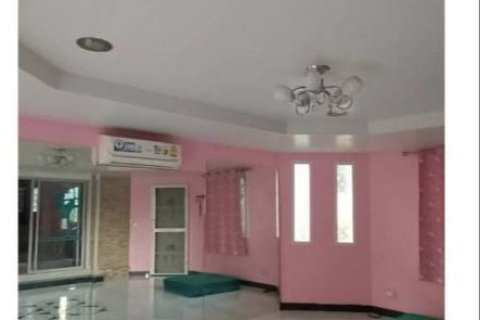 House in Samut Prakan, Thailand 5 bedrooms № 149107 - photo 6