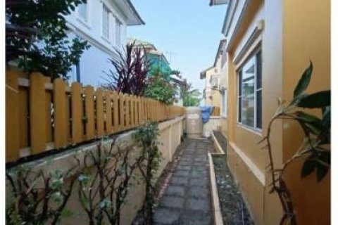 House in Samut Prakan, Thailand 5 bedrooms № 149107 - photo 4