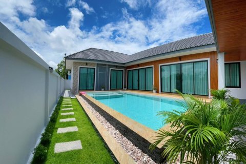 Вилла в Паттайе, Таиланд с 3 спальнями № 149101 - фото 1