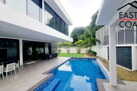 Casa de 6 dormitorios en Pattaya, Tailandia № 213264 - foto 28