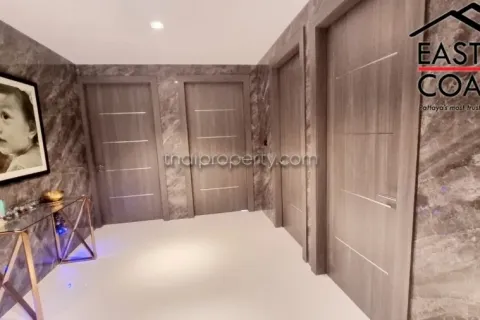 Casa de 6 dormitorios en Pattaya, Tailandia № 213264 - foto 17