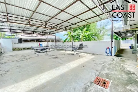 Casa de 4 dormitorios en Pattaya, Tailandia № 213269 - foto 19