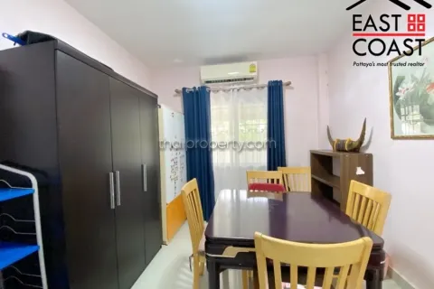 Casa de 4 dormitorios en Pattaya, Tailandia № 213269 - foto 14