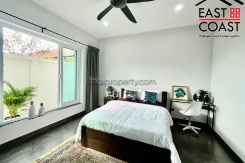 Casa de 3 dormitorios en Pattaya, Tailandia № 213265 - foto 14