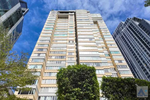 Condominio de 2 dormitorios en Watthana, Bangkok, Tailandia № 214500 - foto 20