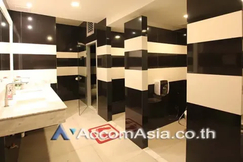 Condominio de 2 dormitorios en Watthana, Bangkok, Tailandia № 214504 - foto 12