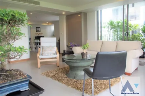 Condominio de 2 dormitorios en Watthana, Bangkok, Tailandia № 214504 - foto 1