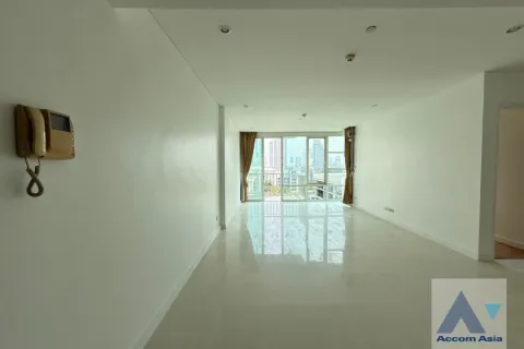 Condominio de 2 dormitorios en Watthana, Bangkok, Tailandia № 214502 - foto 1
