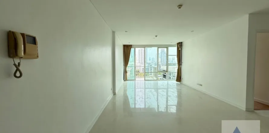 Condominio de 2 dormitorios en Watthana, Bangkok, Tailandia № 214502