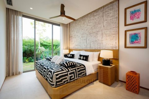 Villa in Bang Tao, Thailand 3 bedrooms № 179703 - photo 12