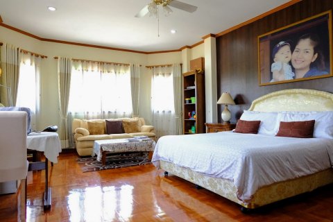 House in Chiang Mai, Thailand 4 bedrooms № 121930 - photo 15